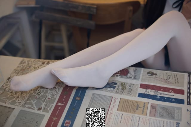 森萝财团 – R15-021 无法控制的白丝情结[71P398M]-1