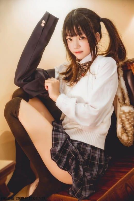 喵糖映画 JKL.004 XUE妹JK至服 [40P/753MB]-1