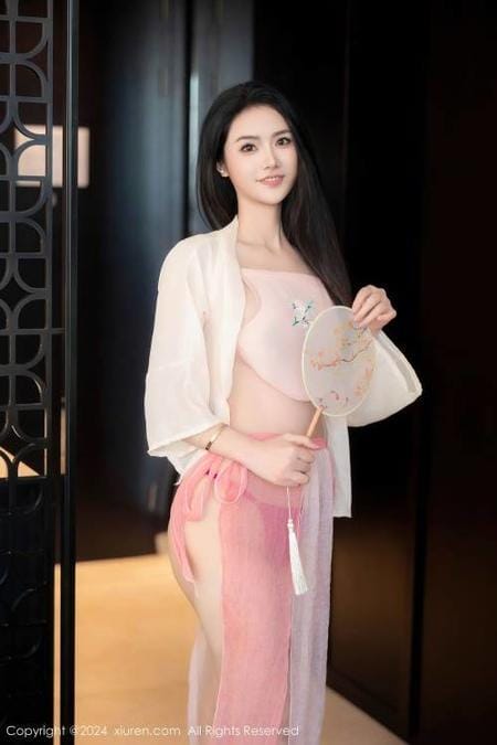 [Xiuren秀人网]2024.12.03 NO.9542 方子萱[77+1P/601MB]-2